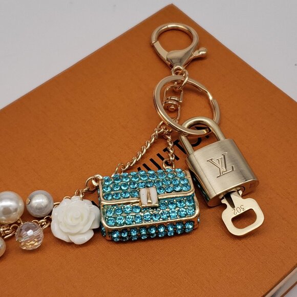 Authentic Louis Vuitton Gold Lock & Box w/ Unbranded Bag Bagcharm - Picture 4 of 7